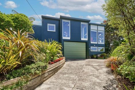 Photo of property in 4 Huntleigh Park Way, Ngaio, Wellington, 6035