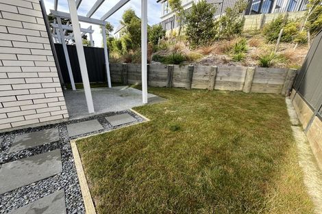 Photo of property in 11 Koreke Close, Kenepuru, Porirua, 5022