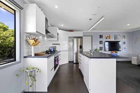 Photo of property in 171 Windermere Drive, Poike, Tauranga, 3112