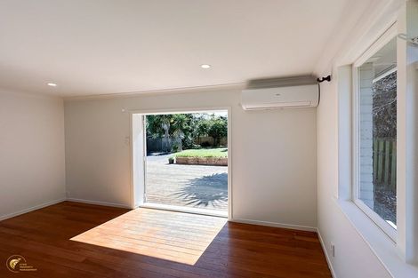 Photo of property in 27 Line Road, Glen Innes, Auckland, 1072