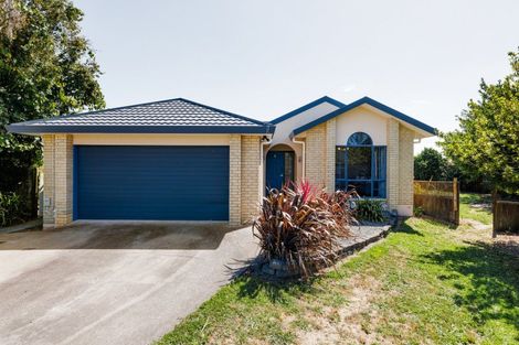 Photo of property in 37 Aldona Place, Fairview Downs, Hamilton, 3214
