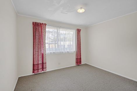 Photo of property in 14 Kauri Street, Merrilands, New Plymouth, 4312