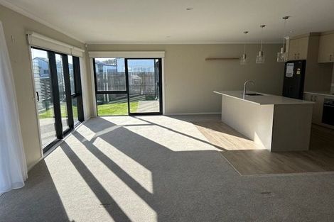 Photo of property in 4 Rotoiti Place, Paraparaumu, 5032