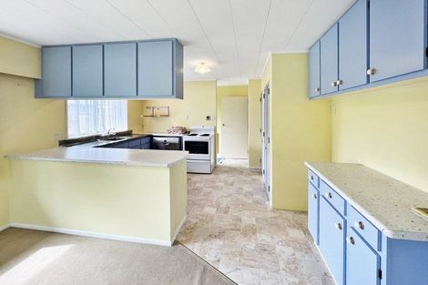 Photo of property in 27 Amberley Avenue, Westbrook, Palmerston North, 4412