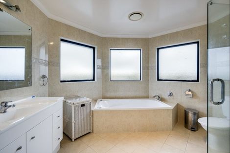 Photo of property in 2 The Croft, Havelock North, 4130