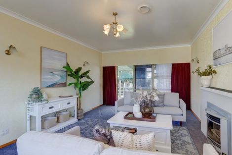 Photo of property in 44 Hadfield Crescent, College Estate, Whanganui, 4500