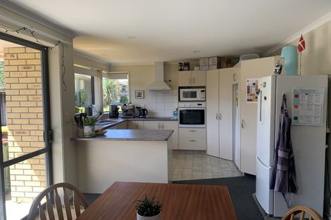 Photo of property in 10 Locksley Lane, Hamilton East, Hamilton, 3216