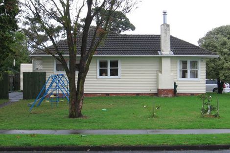 Photo of property in 15 Tiraumea Drive, Pakuranga, Auckland, 2010