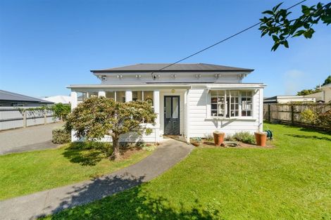 Photo of property in 27 Bond Street, Marton, 4710