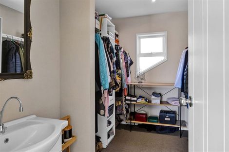 Photo of property in 10 Sampson Avenue, Waiwhakaiho, New Plymouth, 4312