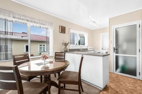 Photo of property in 2/52 Wallace Road, Papatoetoe, Auckland, 2025