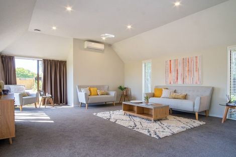 Photo of property in 105 Gardiners Road, Harewood, Christchurch, 8051