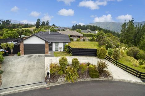 Photo of property in 6 Mount Marua Way, Timberlea, Upper Hutt, 5018