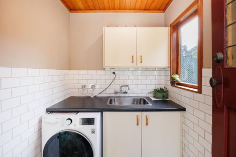 Photo of property in 16 Margaret Street, Roslyn, Palmerston North, 4414