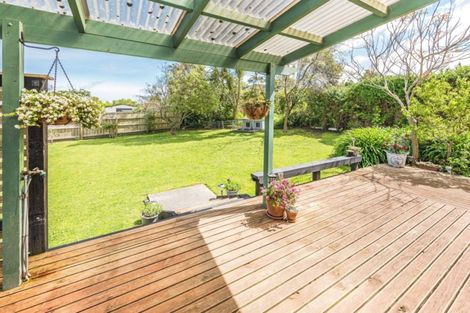 Photo of property in 4 Bastia Avenue, Bastia Hill, Whanganui, 4500