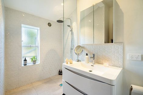 Photo of property in 12 Sefton Avenue, Grey Lynn, Auckland, 1021