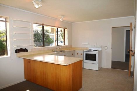 Photo of property in 21 Moana Road, Paraparaumu, 5032