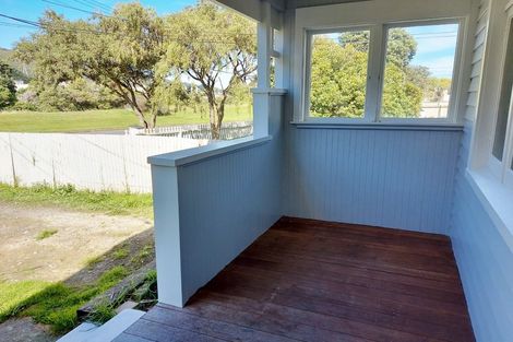 Photo of property in 37 Riverside Drive, Waiwhetu, Lower Hutt, 5010