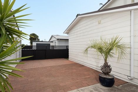 Photo of property in 136 Windsor Road, Bellevue, Tauranga, 3110