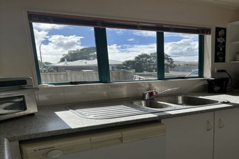 Photo of property in 34 Blake Boulevard, Papamoa Beach, Papamoa, 3118