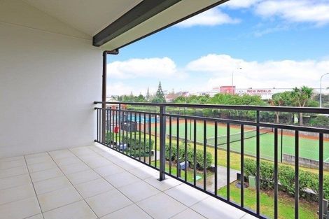 Photo of property in 48 Haven Drive, East Tamaki, Auckland, 2013