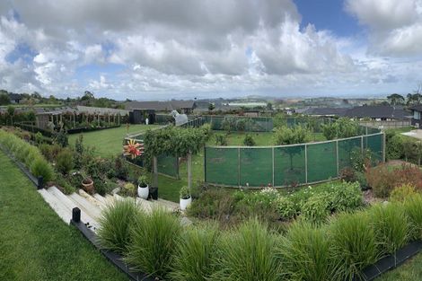 Photo of property in 19 Lawrence Carter Drive, Bombay, 2675