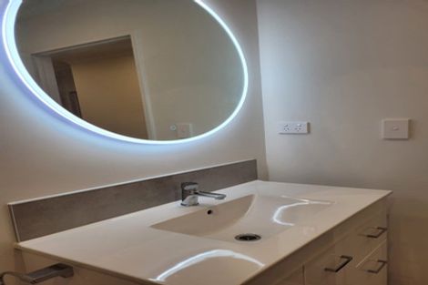 Photo of property in 16 Kutukutu Street, Takanini, 2112