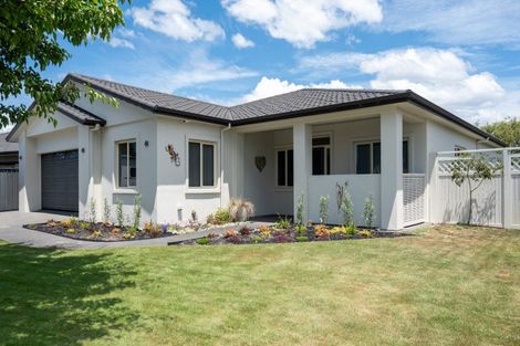 Photo of property in Heynes Place, 14 Heynes Place, Clive, 4102