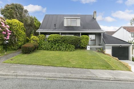 Photo of property in 16 Abilene Crescent, Churton Park, Wellington, 6037