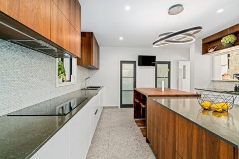 Photo of property in 8b Minaret Ridge, Wanaka, 9305