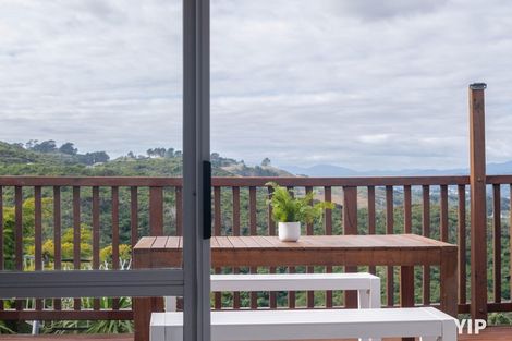 Photo of property in 21 Sunhaven Drive, Newlands, Wellington, 6037