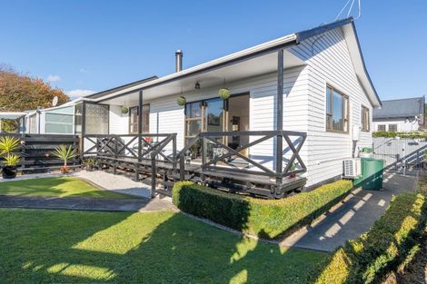 Photo of property in 2/8 Murray Street, Wallaceville, Upper Hutt, 5018