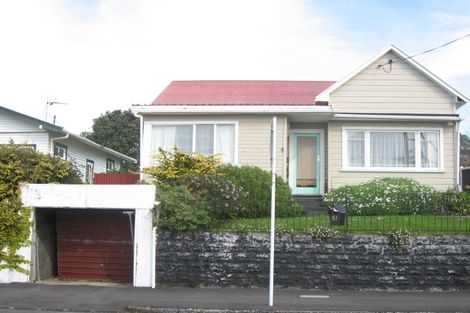 Photo of property in 51 Gaine Street, New Plymouth, 4310
