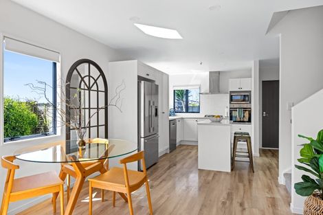 Photo of property in 4/48 Schnapper Rock Road, Schnapper Rock, Auckland, 0632