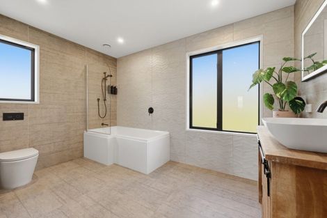Photo of property in 206 Baker Road, Berwick Forest, Outram, 9073
