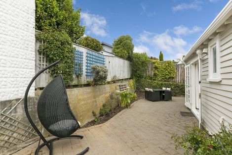 Photo of property in 30 Raumati Terrace, Khandallah, Wellington, 6035