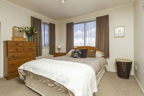 Photo of property in 26 Zita Maria Drive, Massey, Auckland, 0614