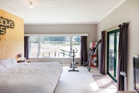 Photo of property in 17 Raumai Road, Bulls, 4894