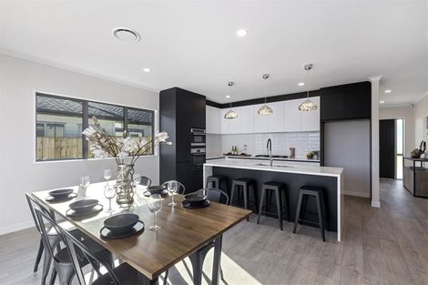 Photo of property in 18 Gilbransen Road, Kumeu, 0810