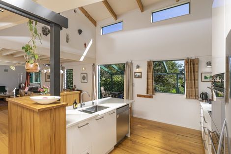 Photo of property in 3 Tree Fern Trail, Campbells Bay, Auckland, 0630