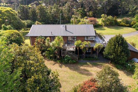 Photo of property in 44 Wintour Road, Waimauku, 0812