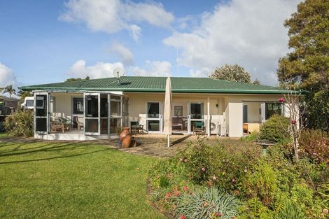 Photo of property in 15 Francis Drive, Katikati, 3129