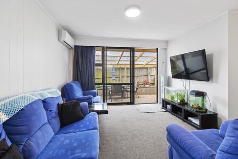 Photo of property in 3/22 Park Avenue, Titahi Bay, Porirua, 5022