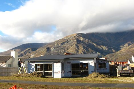Photo of property in 4 Erskine Street, Lake Hayes, Queenstown, 9304