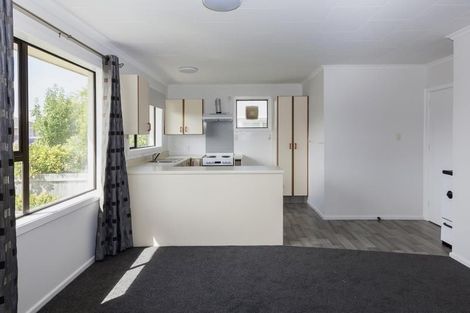 Photo of property in 11 Eglinton Street, Avondale, Christchurch, 8061