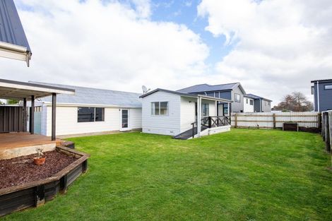 Photo of property in 6 Camden Place, Pukete, Hamilton, 3200