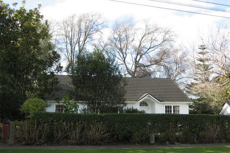 Photo of property in 24 Wanganui Road, Marton, 4710