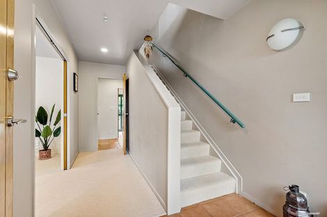 Photo of property in 12 Waipuia Place, Greenhithe, Auckland, 0632