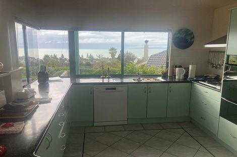 Photo of property in 4 Savoy Road, Orewa, 0931