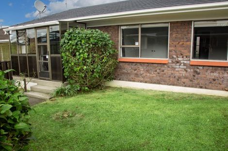 Photo of property in 4/57 Moana Avenue, One Tree Hill, Auckland, 1061